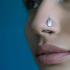 Baka - TUSCANY Petal Line Nose Pin