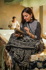 Sootisyahi-Chuna Patri Handblock Print Slub Cotton Saree