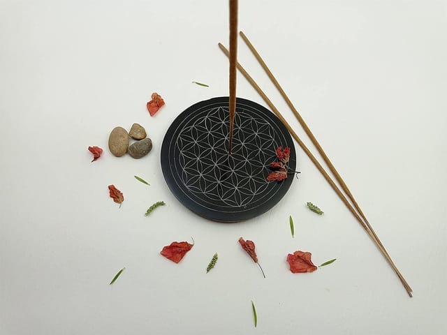 Al Maun | Adara | Natural Black Soapstone | Hand Carved Round Geometric Incense Stick Holder / Agarbatti Stand