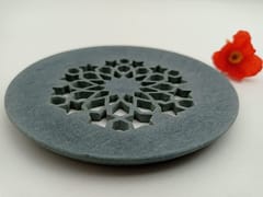 Al Maun | Sumaya | Marble Natural Grey Soapstone | Handmade Round Lattice Craft | Unique, Handmade Coaster for Drinks, Beverages, Bar, Living Room, Kitchen & Wine Glasses - Elegant Look | Set of 4
