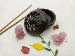 Al Maun | Salwah | Marble Natural Multicolor Soapstone | Handmade Round Lattice Craft | Multiusage Incense Holder for Nut & Spices, Storage Jewellery and Ornament Box