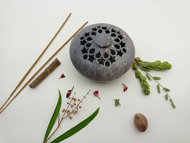 Al Maun | Manora | Marble Natural Multicolor Soapstone | Handmade Round Lattice Craft | Multiusage Incense Holder For Nut & Spices, Storage Jewellery and Ornament Box