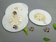 Al Maun | Awaf | Marble Natural White Soapstone | Handmade Round Inlay Craft | Unique, Handmade Coaster for Drinks, Beverages, Bar, Living Room, Kitchen & Wine Glasses - Elegant Look | Set of 4
