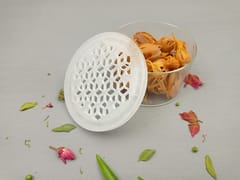 Al Maun | Hala | Marble Natural White Alabaster Soapstone | Handmade Round Lattice Craft | Multiusage Box For Nut & Spices