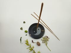 Al Maun | Bassam | Marble Natural Black Soapstone | Handmade Round Floral Carving Craft | Incense Stick Holder | Agarbatti Stand | for Home Fragrance & Home Decor