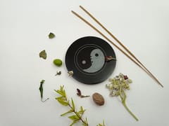 Al Maun | Bassam | Marble Natural Black Soapstone | Handmade Round Floral Carving Craft | Incense Stick Holder | Agarbatti Stand | for Home Fragrance & Home Decor