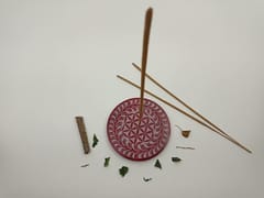 Al Maun | Hawaan| Marble Natural Red Soapstone | Handmade Round Geometric Carving Craft | Incense Stick Holder | Agarbatti Stand | for Home Fragrance & Home Decor