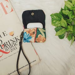 Woca Designs - Sillica Airpod Pro Cover