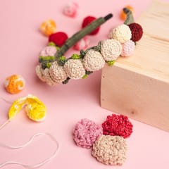 Nandnistudio - Crochet Beige Roses Hair Band