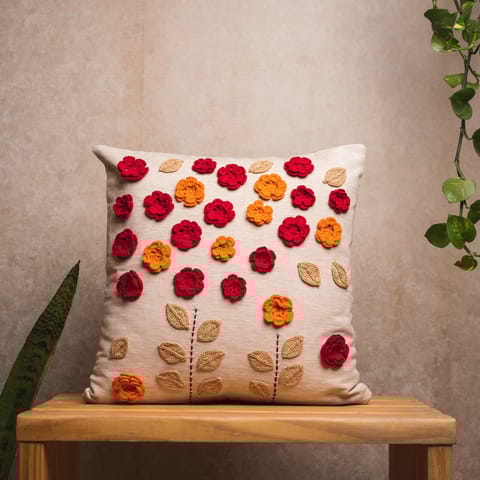 Nandnistudio - Crochet red and orange flowers cushion cover - Beige