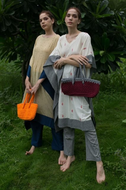 Nandnistudio - Hand Crocheted Maroon Macrame Bag