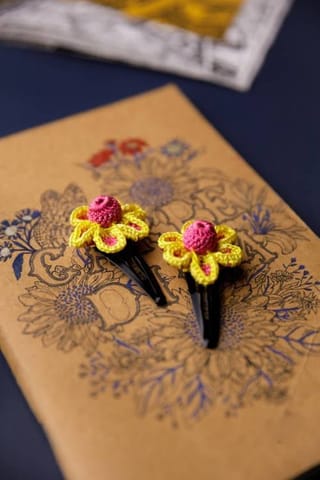 Samoolam Handmade Crochet Flower Hair Clips Set Lemon Zinnia
