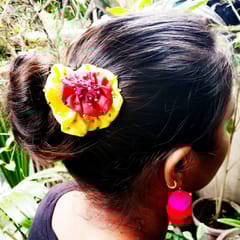 Juhi Malhotra-Shades Of Orange Hair Accessory