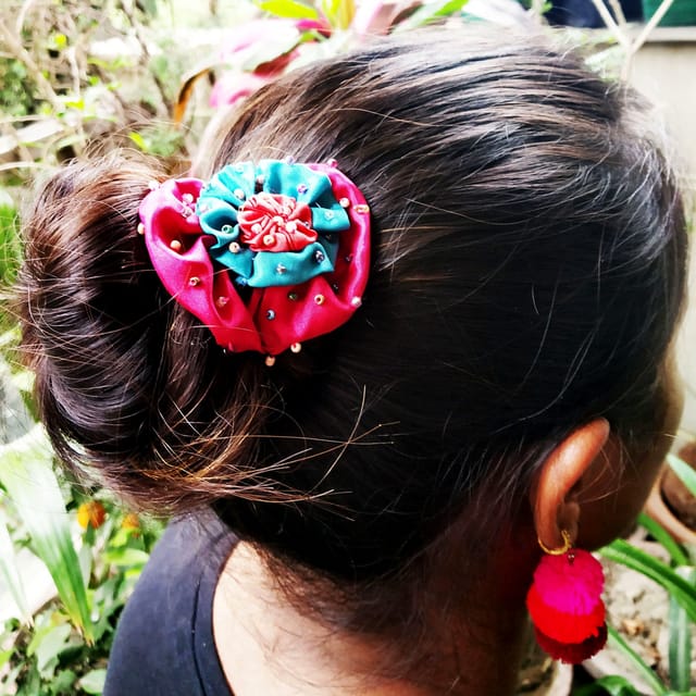 Juhi Malhotra-Warm And Cold Hair Accessory