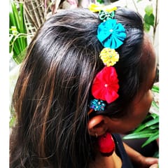 Juhi Malhotra-Contrast Flower Hair Accessory
