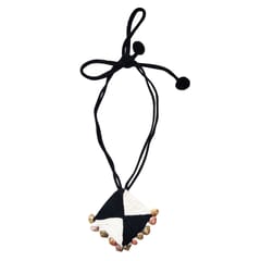 Juhi Malhotra-Statement Shell Necklace