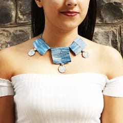 Juhi Malhotra-Shaded Blue Choker