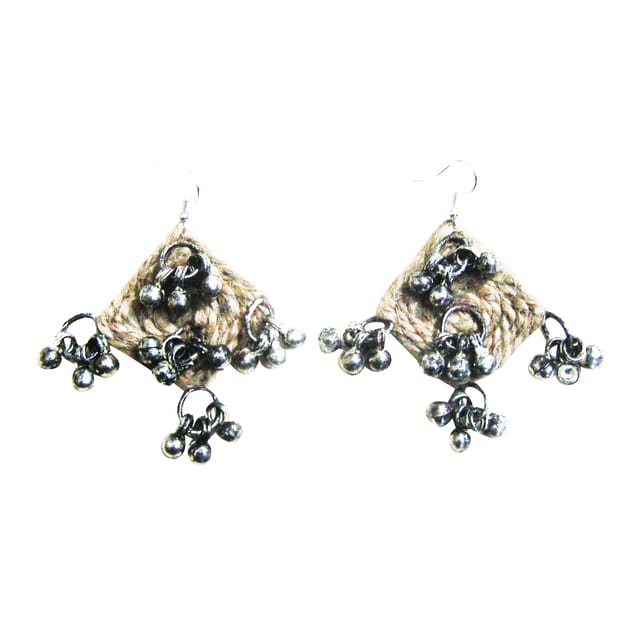 Juhi Malhotra-Jute Ghungroo Earrings