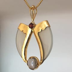 Baka - AVANI Gold Faux Tiger Claw Red Lens Pendant