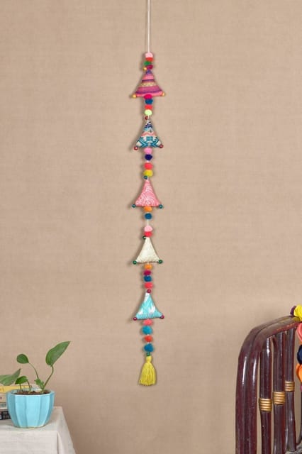 Use Me Works-Boho Triangle Decorative String