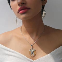 Baka - AVANI Silver Faux Tiger Claw Blue Imperial Pendant