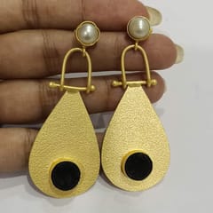 Ominish Jewels-Golden Swing Dangler Black & White Earrings