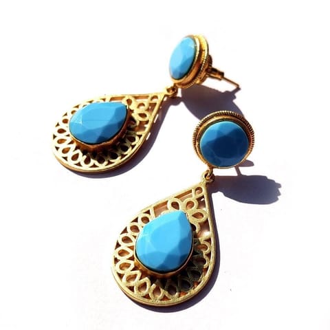 Ominish Jewels-Aalia Turquoise Gold Plated Short Danglers