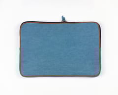 UMW - Water Lily‚Äö Laptop Sleeve