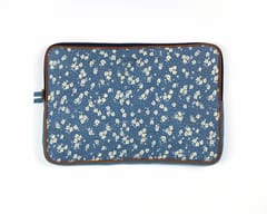 UMW - Water Lily‚Äö Laptop Sleeve