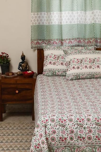Sootisyahi 'Dream of Daisy' Handblock Printed Cotton Bedsheet