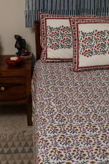 Sootisyahi 'Floral Crimson' Handblock Printed Cotton Bedsheet