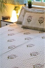 Sootisyahi 'Manmohak Lali' Handblock Printed Cotton Bedsheet