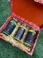 Glenberg Printed Gift Box with 3 Tea Jars Jars