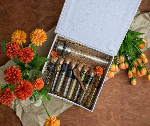 Glenberg Full of Life Assorted Tea Box | 8 Blends of Teas and Tisanes & Vacuum Insulated Glass Flask | Free Premium Wooden Spoon