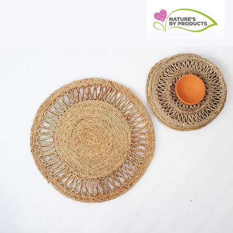 Craftlipi-Handwoven Jute Table Mat Combo : Set of 1 Center Table Mat and 6 Medium Size Table Mat