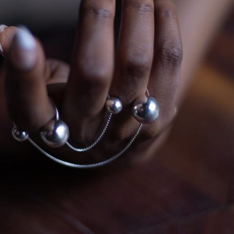 Baka  DECO SILVER HARNESS RING
