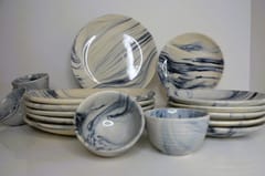 Country Clay-Dinner Set (18 pcs, Marble)
- 6 Full Plate
- 6 Quarter Plate
- 6 Cereal Bowls Made of Ceramic by Country Clay