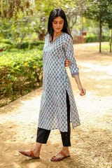 Sootisyahi 'Verdant Floret' Azofree Handblock Printed Pure Cotton Kurti