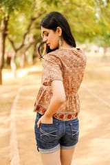 Sootisyahi 'Berry Blush' Bagru Handblock Printed Pure Cotton Crop Top