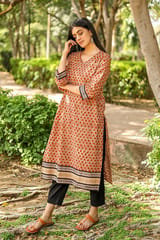 Sootisyahi 'Blushing Betel' Bagru Handblock Printed Pure Cotton Kurti