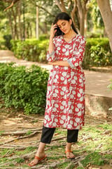 Sootisyahi 'Hidden Hibiscus' Azofree Handblock Printed Pure Cotton Kurti