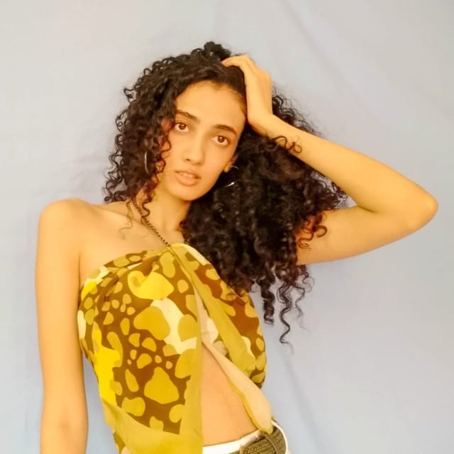Freeque -  Olive Island | Scarf