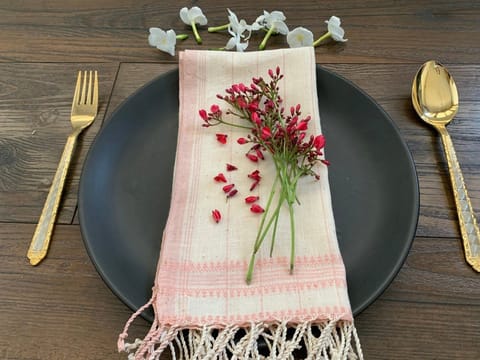 India Art Craft - Organic Cotton Handcrafted Table Napkins -  Pink & White