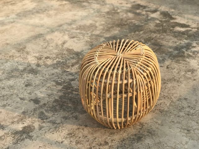 Wicker stool 2025