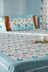 SootiSyahi 'Vibrant Essence' Handblock Printed Cotton Bedsheet