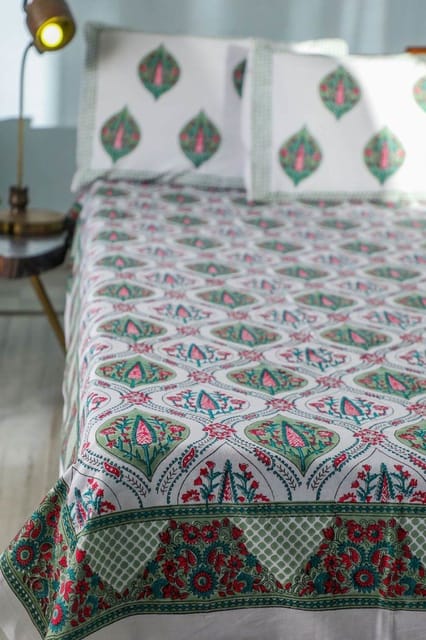 SootiSyahi 'Valley of Blooms' Handblock Printed Cotton Bedsheet