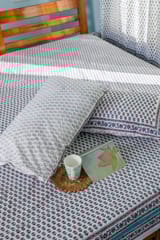 Sootisyahi 'Floral Dots' Handblock Printed Cotton Bedsheet