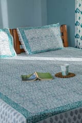 SootiSyahi 'Tales of Fly' Handblock Printed Cotton Bedsheet