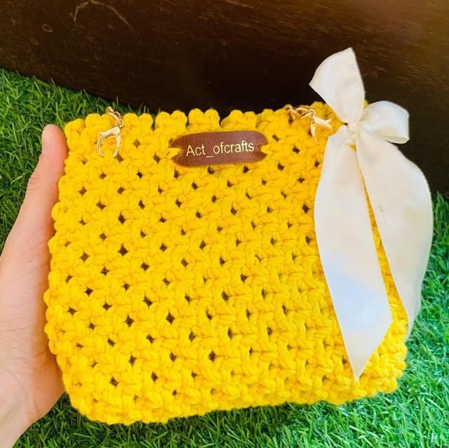 Children's Macrame Bags | Macrame bag, Macrame patterns, Crochet purse  patterns