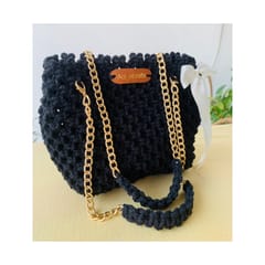 Act of Craft - Macrame Purse